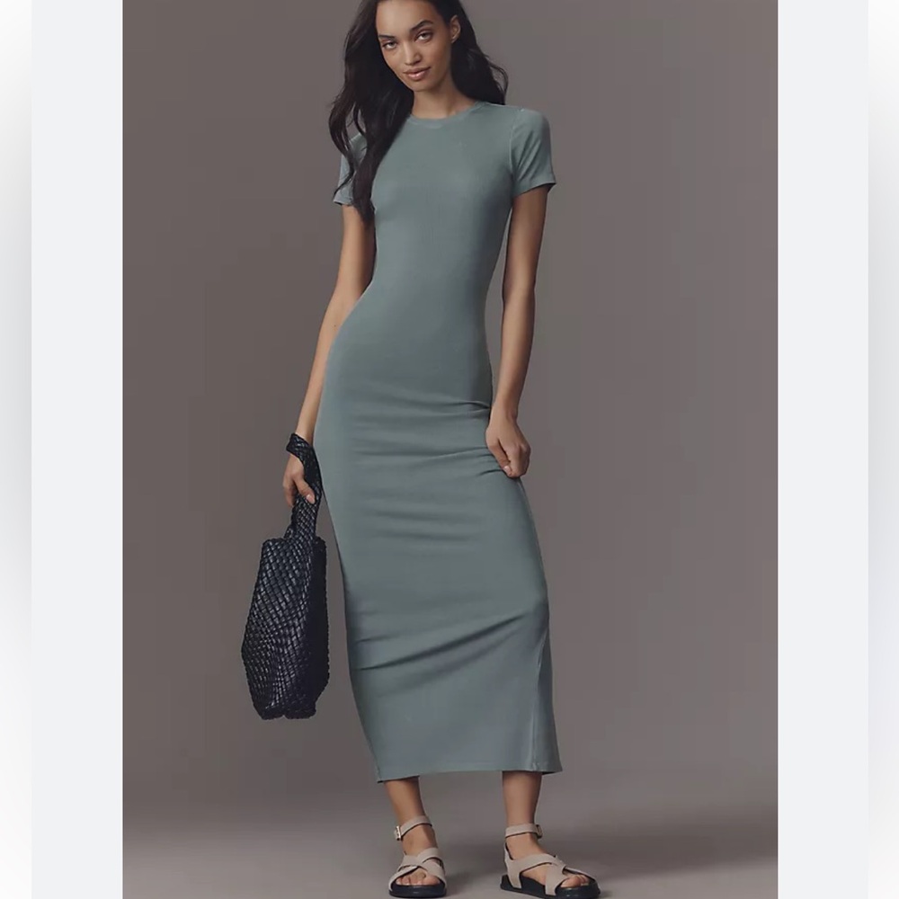 Good American Slate Green Short Sleeve Maxi Dress